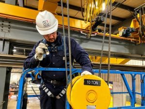 Implementing and Maintaining an Efficient Overhead Equipment Inspection Program for Your Business