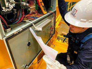 How to Identify and Address Overhead Crane Software and Control System Issues